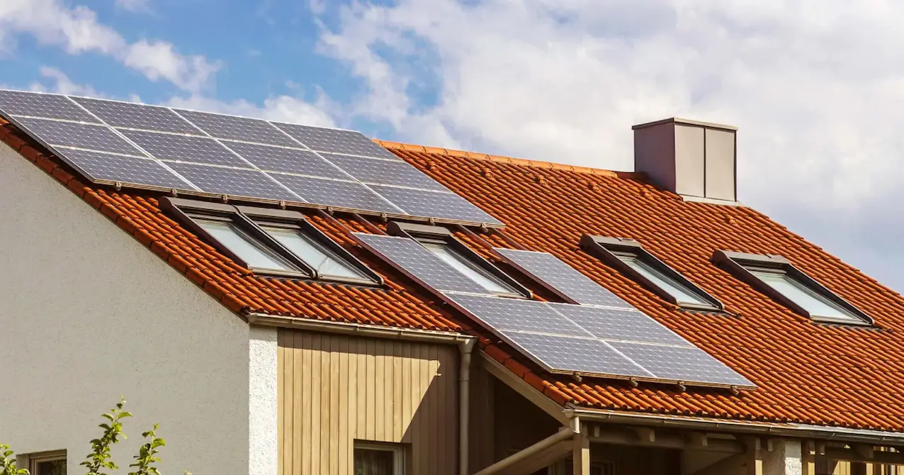 how solar PV system works