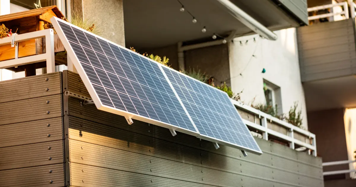 the Factors Affecting the Voltage of a Solar Panel (1)